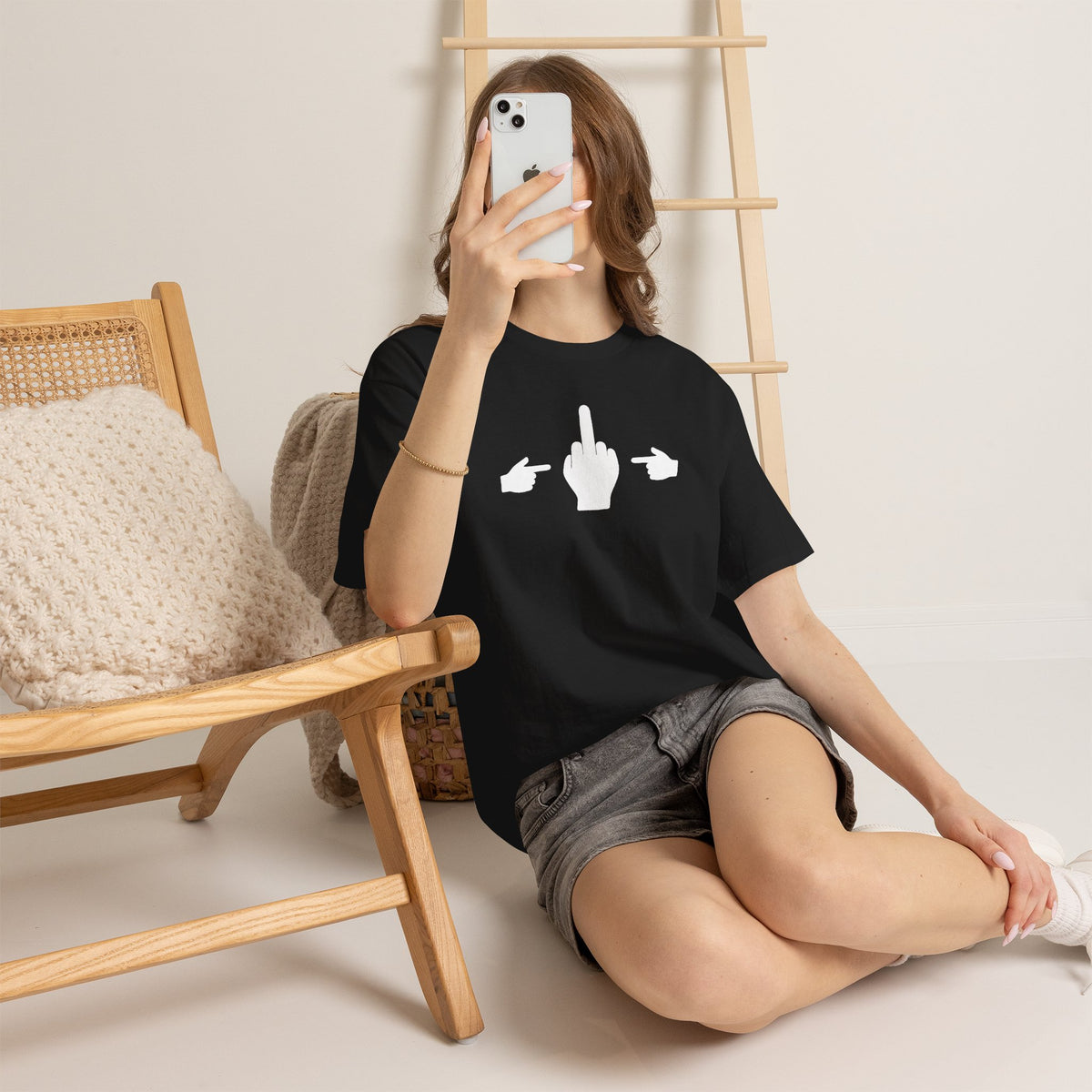 No ShopCo Pointer Finger T-shirt, white front graphic – photo 13